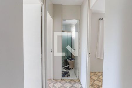 Corredor  de apartamento à venda com 3 quartos, 62m² em Vila Diadema, Diadema