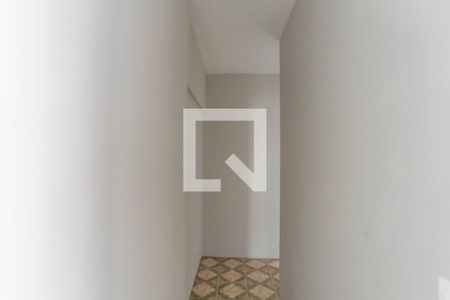 Corredor  de apartamento à venda com 3 quartos, 62m² em Vila Diadema, Diadema