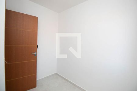 Quarto 2 de apartamento para alugar com 2 quartos, 38m² em Vila Isolina Mazzei, São Paulo
