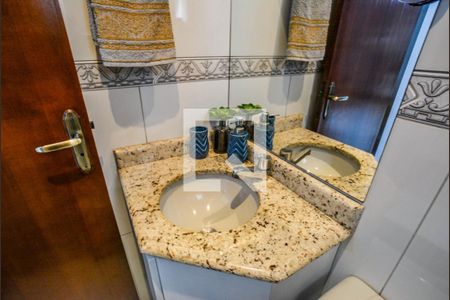 Lavabo de casa à venda com 3 quartos, 180m² em Parque das Nações, Santo André