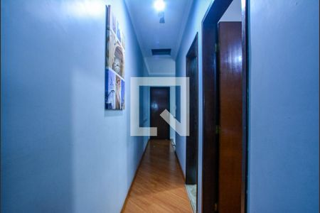 Corredor de casa à venda com 3 quartos, 180m² em Parque das Nações, Santo André