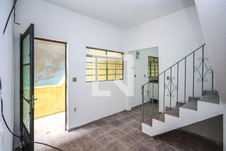 Casa para alugar com 5 quartos, 70m² em São João Climaco, São Paulo