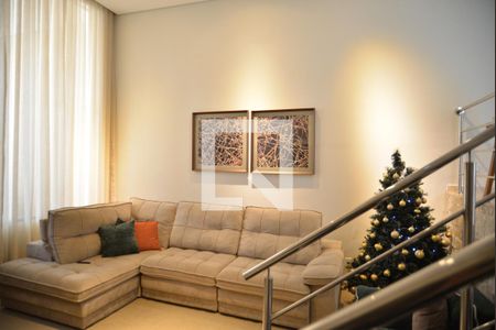 Sala de casa à venda com 4 quartos, 223m² em Santa Terezinha, Santo André