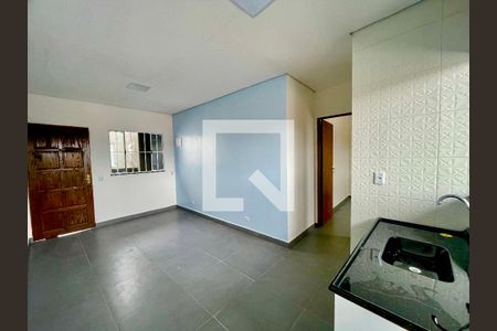 Sala / Cozinha  de casa para alugar com 1 quarto, 40m² em Vila São João Batista, Guarulhos