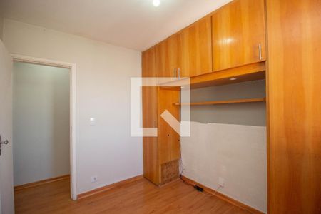 Quarto 1 de apartamento para alugar com 2 quartos, 56m² em Vila Guedes, São Paulo