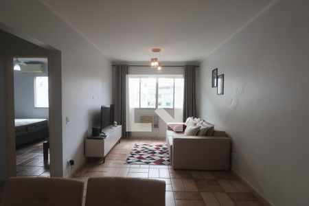 Sala de apartamento para alugar com 2 quartos, 70m² em Jardim Las Palmas, Guarujá