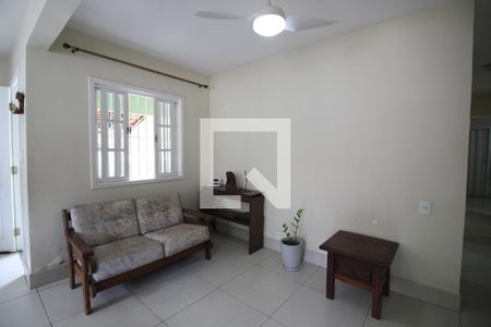 Sala de casa de condomínio à venda com 4 quartos, 194m² em Taquara, Rio de Janeiro