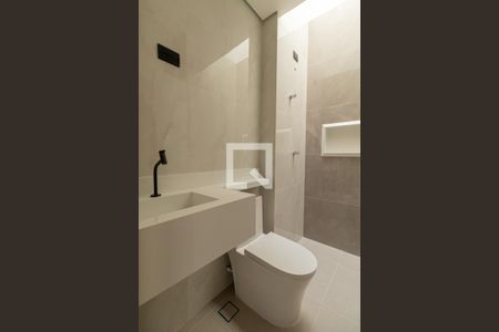 Banheiro Suíte 1 de casa à venda com 3 quartos, 170m² em Vila Granada, São Paulo