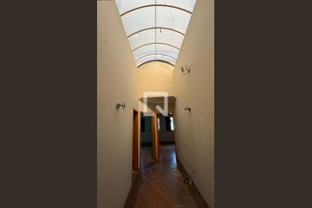 Corredor de casa à venda com 5 quartos, 343m² em Vila Marina, Santo André