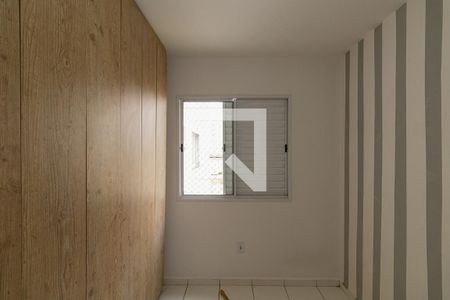 Quarto 2 de apartamento para alugar com 2 quartos, 50m² em Vila Silvia, São Paulo