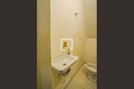 Lavabo de casa para alugar com 3 quartos, 180m² em Vila Eldizia, Santo André