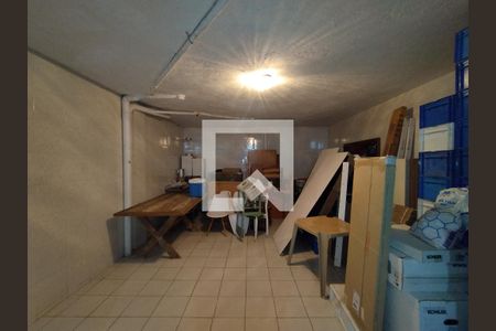 Porão  de casa à venda com 3 quartos, 324m² em Sacomã, São Paulo