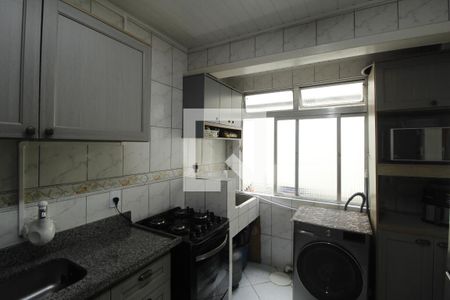 Cozinha de apartamento à venda com 2 quartos, 54m² em Vila Ipiranga, Porto Alegre