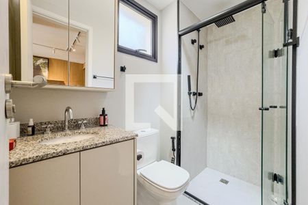 Banheiro de apartamento para alugar com 1 quarto, 33m² em Pinheiros, São Paulo