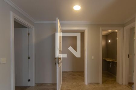 Hall de entrada de apartamento para alugar com 5 quartos, 240m² em Itaim Bibi, São Paulo