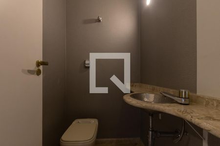 Lavabo de apartamento para alugar com 5 quartos, 240m² em Itaim Bibi, São Paulo