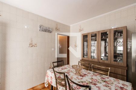 Cozinha  de casa à venda com 3 quartos, 150m² em Vila Bauab, São Paulo