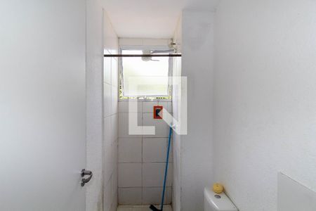 Banheiro de apartamento para alugar com 2 quartos, 42m² em Jardim Imperador (zona Leste), São Paulo