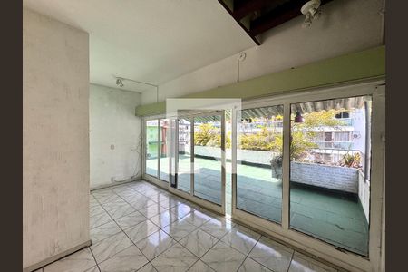 Sala de jantar de apartamento à venda com 2 quartos, 140m² em Copacabana, Rio de Janeiro
