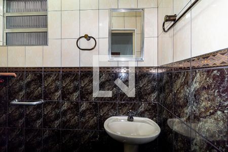 Banheiro da Suíte 1 de casa à venda com 2 quartos, 110m² em Jardim Guairaca, São Paulo