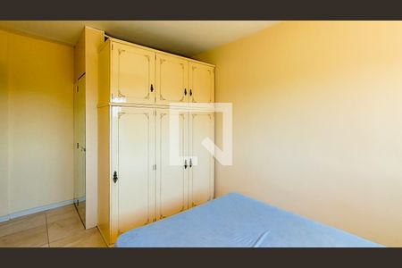 Quarto 1 de apartamento para alugar com 2 quartos, 68m² em Cristal, Porto Alegre