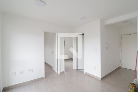 Sala/Cozinha/Área de Serviço de apartamento para alugar com 2 quartos, 39m² em Parada Inglesa, São Paulo