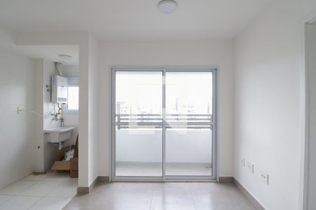 Sala/Cozinha/Área de Serviço de apartamento para alugar com 2 quartos, 39m² em Parada Inglesa, São Paulo