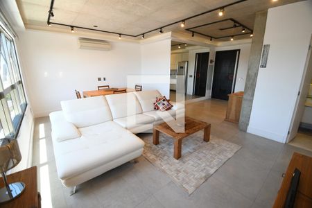 Sala de apartamento à venda com 1 quarto, 70m² em Cambuí, Campinas
