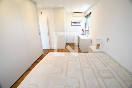 Quarto de apartamento à venda com 1 quarto, 70m² em Cambuí, Campinas