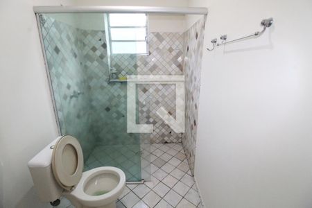 Banheiro de casa para alugar com 2 quartos, 79m² em Bsq dos Eucaliptos, São José dos Campos