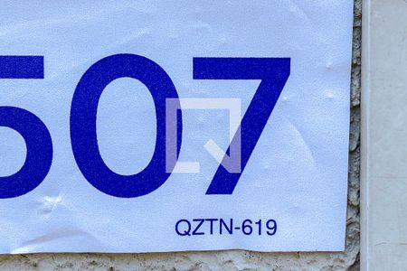 QZTN-619 de apartamento à venda com 2 quartos, 42m² em Canindé, São Paulo