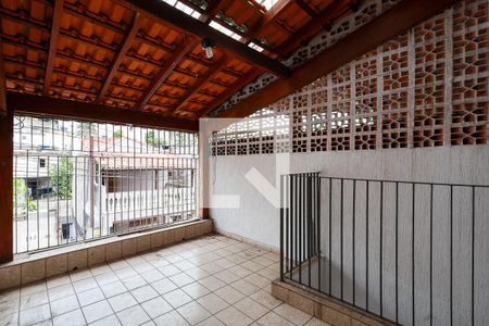 Varanda de casa para alugar com 2 quartos, 200m² em Jardim Carlu, São Paulo