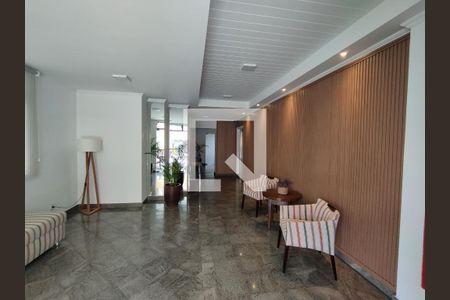 Hall de entrada de apartamento à venda com 3 quartos, 82m² em Vila Gumercindo, São Paulo