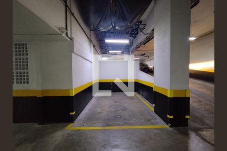 Vaga Coberta  de apartamento à venda com 3 quartos, 82m² em Vila Gumercindo, São Paulo