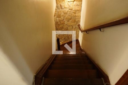 Escada de casa para alugar com 3 quartos, 150m² em Mooca, São Paulo