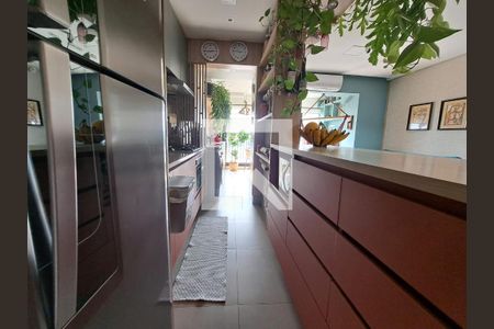 Cozinha de apartamento para alugar com 2 quartos, 62m² em Continental, Osasco