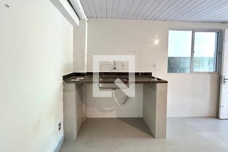 Cozinha  de apartamento para alugar com 1 quarto, 50m² em Campeche, Florianópolis