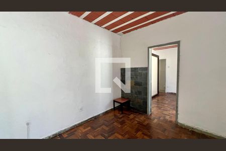 quarto  de casa à venda com 2 quartos, 156m² em Alto Caiçaras, Belo Horizonte