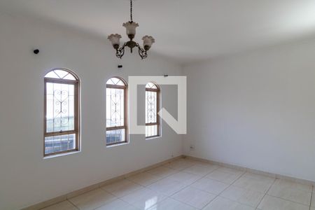Sala 01 de casa para alugar com 3 quartos, 150m² em Vila Anhanguera, Campinas