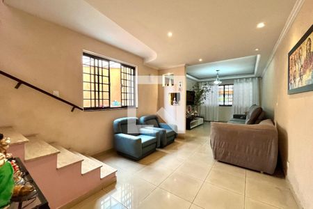 Sala de casa à venda com 3 quartos, 238m² em Parque Jabaquara, São Paulo