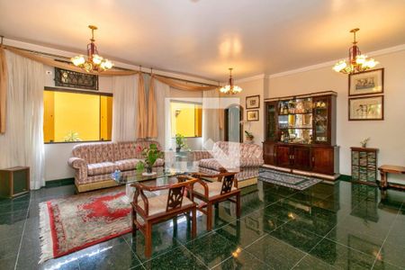 Casa à venda com 7 quartos, 622m² em Jardim Chácara Inglesa, São Bernardo do Campo