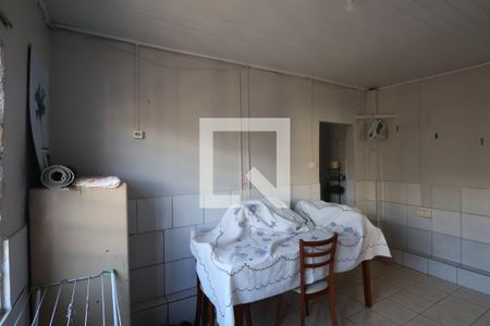 Sala 1 de casa à venda com 2 quartos, 90m² em Niterói, Canoas