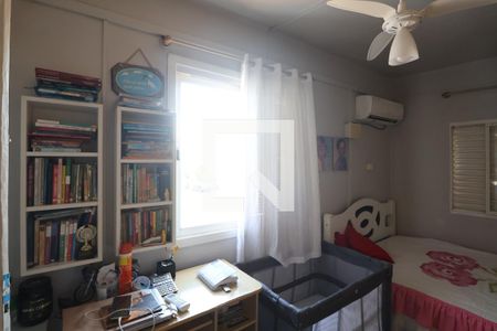 Quarto 1 de casa à venda com 2 quartos, 90m² em Niterói, Canoas