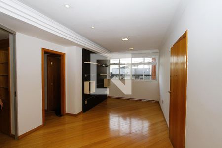 Sala de apartamento para alugar com 3 quartos, 84m² em Buritis, Belo Horizonte