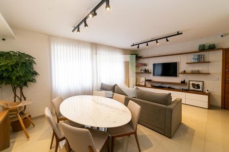 Sala de apartamento à venda com 3 quartos, 130m² em São Lucas, Belo Horizonte