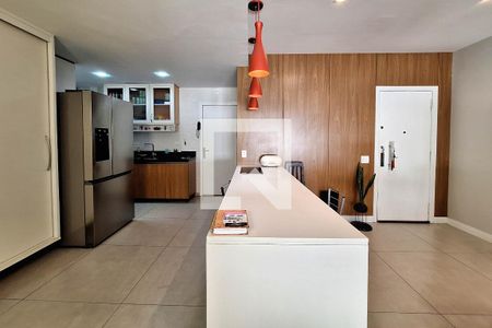 Sala de apartamento à venda com 3 quartos, 134m² em Icaraí, Niterói