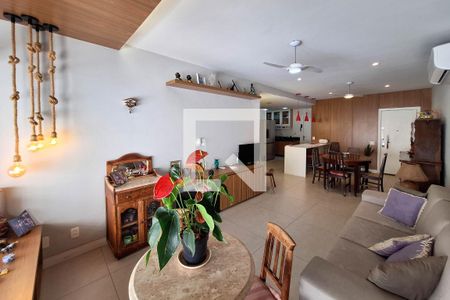 Sala de apartamento à venda com 3 quartos, 134m² em Icaraí, Niterói