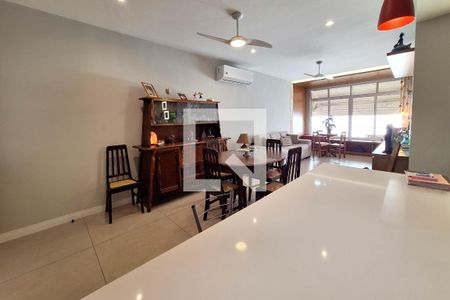 Sala de apartamento à venda com 3 quartos, 134m² em Icaraí, Niterói