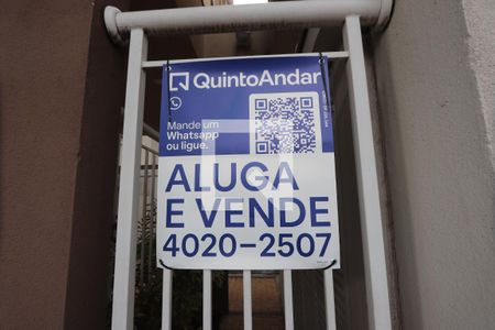 Placa de apartamento para alugar com 2 quartos, 34m² em Vila Ema, São Paulo