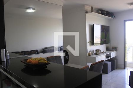 Sala  de apartamento à venda com 2 quartos, 56m² em São Roque, Guarulhos